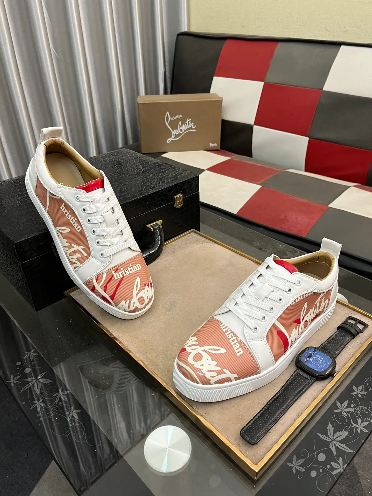Men's men's shoes💰458⌚️⌚️christian louboutin (CL red sole shoes) counter hot diamond series, casual sneakers📢 📢 📢 Exclusive hot style release🎈🎈💪Movable latex feet👻Finished outsole line [Deyi] Global supply😝 [Top version]: Original imported cowhide upper, top original leather lining, original open-molded TPU outsole, original 1:1 detail processing, original shoe last, large number of ready-made code numbers: 38-44